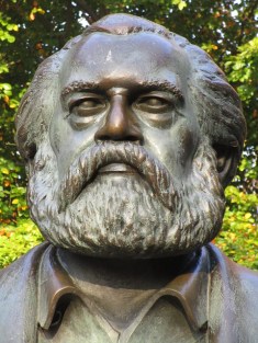 karl-marx-2868685_640